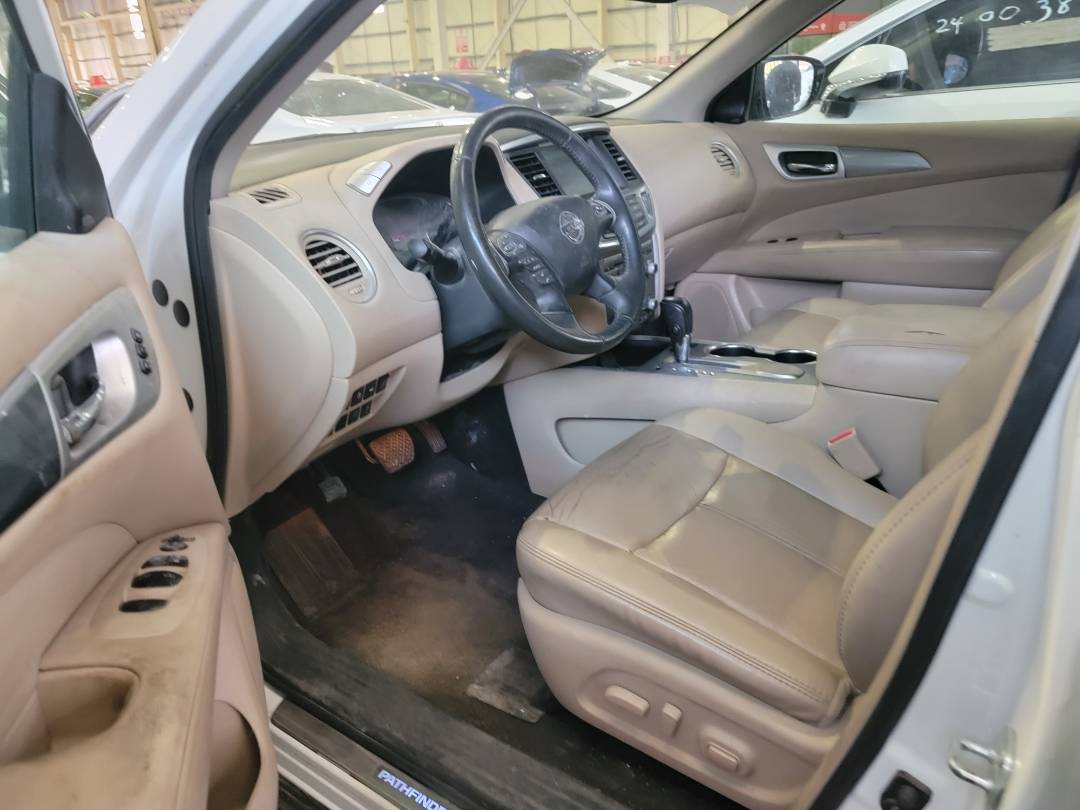2017 NISSAN PATHFINDER — 179635 Miles — Lot 7HC635957 — Main - Marhaba Auctions Used Cars - Image 8