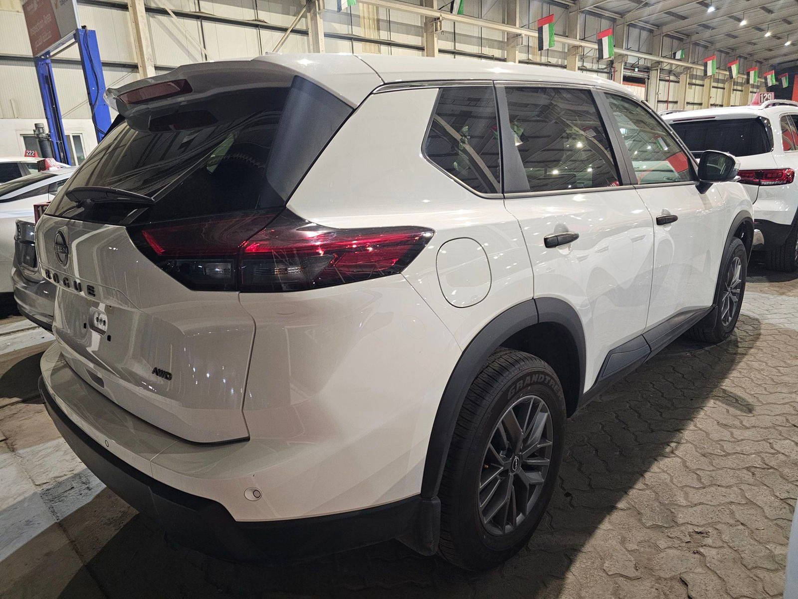 2025 NISSAN ROGUE — 6415 KM — Lot 21480 — Main - Marhaba Auctions Used Cars - Image 4