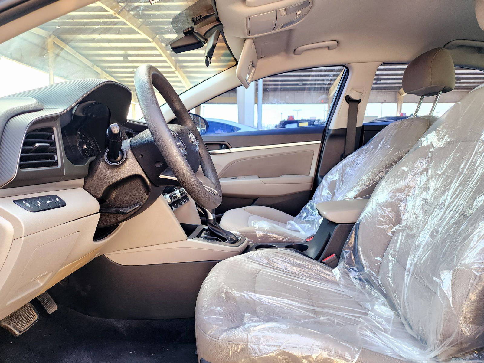 2020 HYUNDAI ELANTRA — 22158 Miles — Lot LH503029 — Souq - Marhaba Auctions Used Cars - Image 8