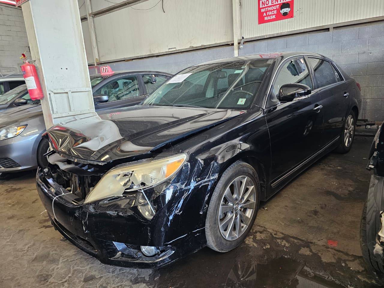 2011 TOYOTA AVALON — 174221 Miles — Lot U418506 — Main - Marhaba Auctions Used Cars - Image 4