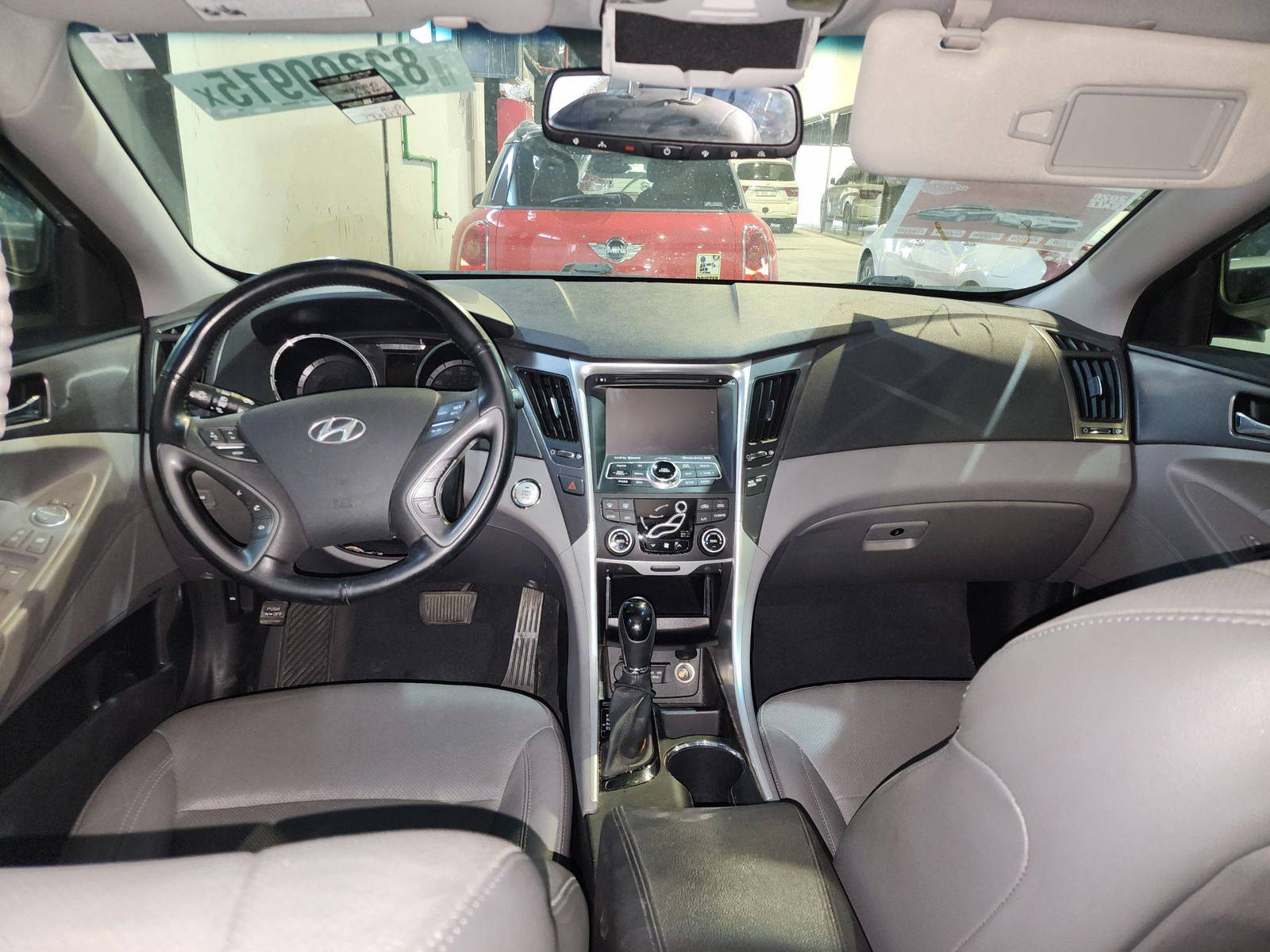 2015 HYUNDAI SONATA — 170656 Miles — Lot 82300915 — Al Quoz - Marhaba Auctions Used Cars - Image 8