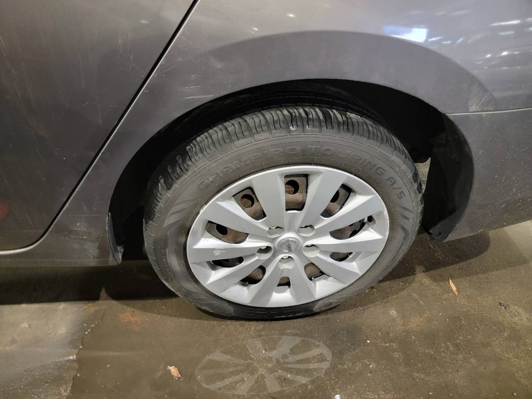2015 NISSAN SENTRA — 108406 Miles — Lot Y281738 - Marhaba Auctions Used Cars - Image 8