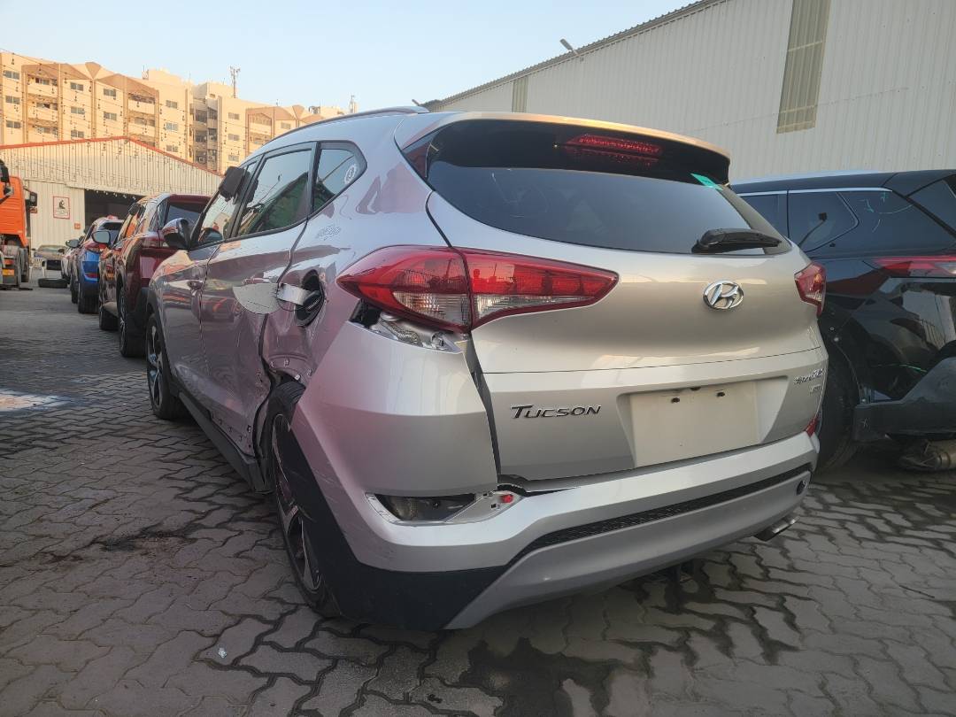 2017 HYUNDAI TUCSON — 33874 Miles — Lot 348816 — Main - Marhaba Auctions Used Cars - Image 4