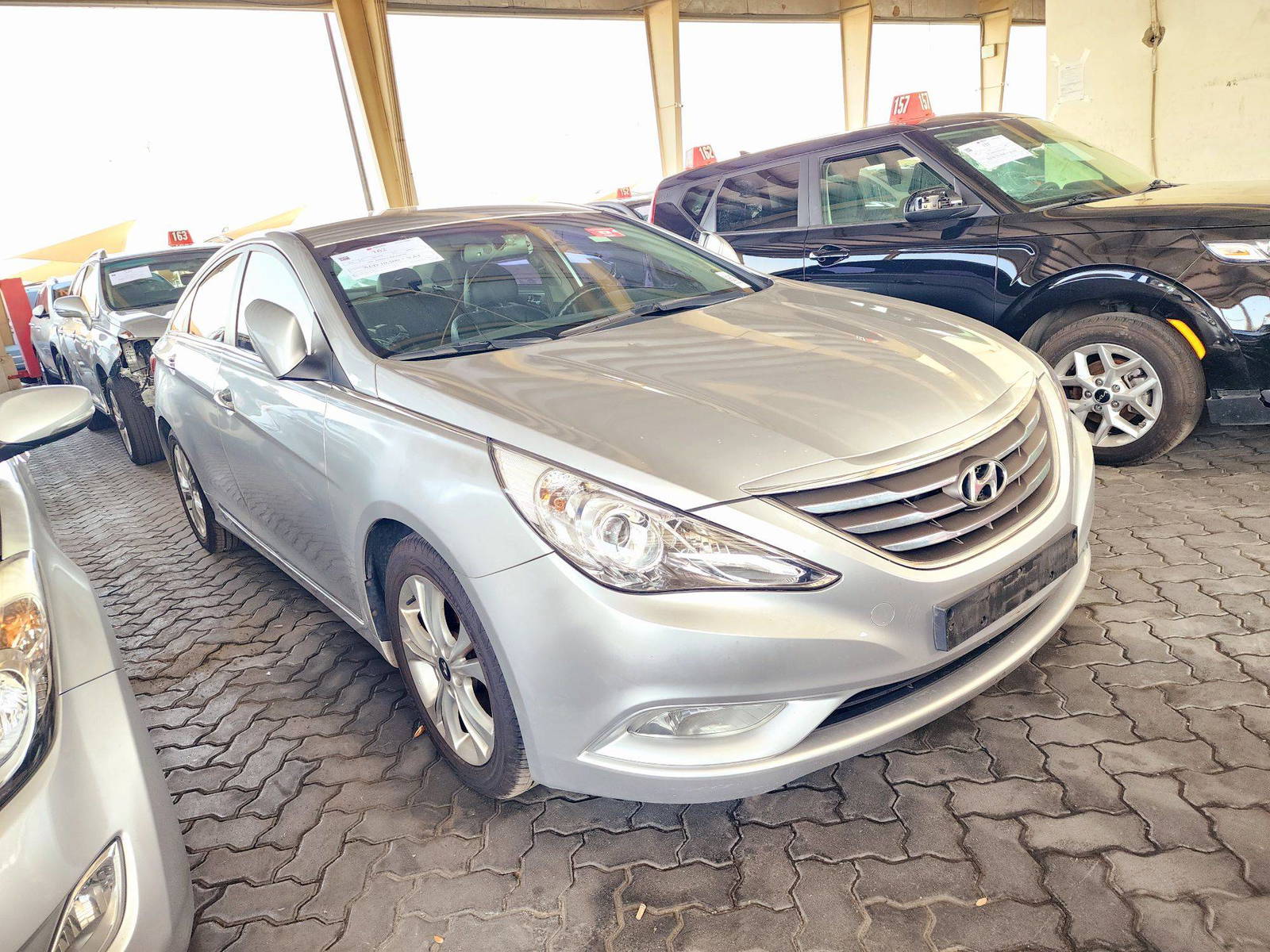 2012 HYUNDAI SONATA — 269089 KM — Lot 364368 — Souq - Marhaba Auctions Used Cars - Image 4