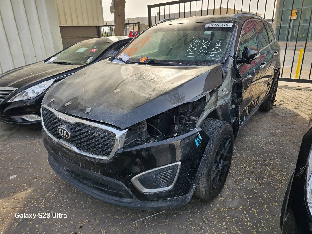 2017 KIA SORENTO — 149740 Miles — Lot G193728 — Main - Marhaba Auctions Used Cars - Image 4