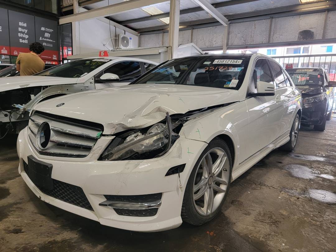 2013 MERCEDES BENZ C300 — 114946 Miles — Lot 45812154 - Marhaba Auctions Used Cars - Image 5