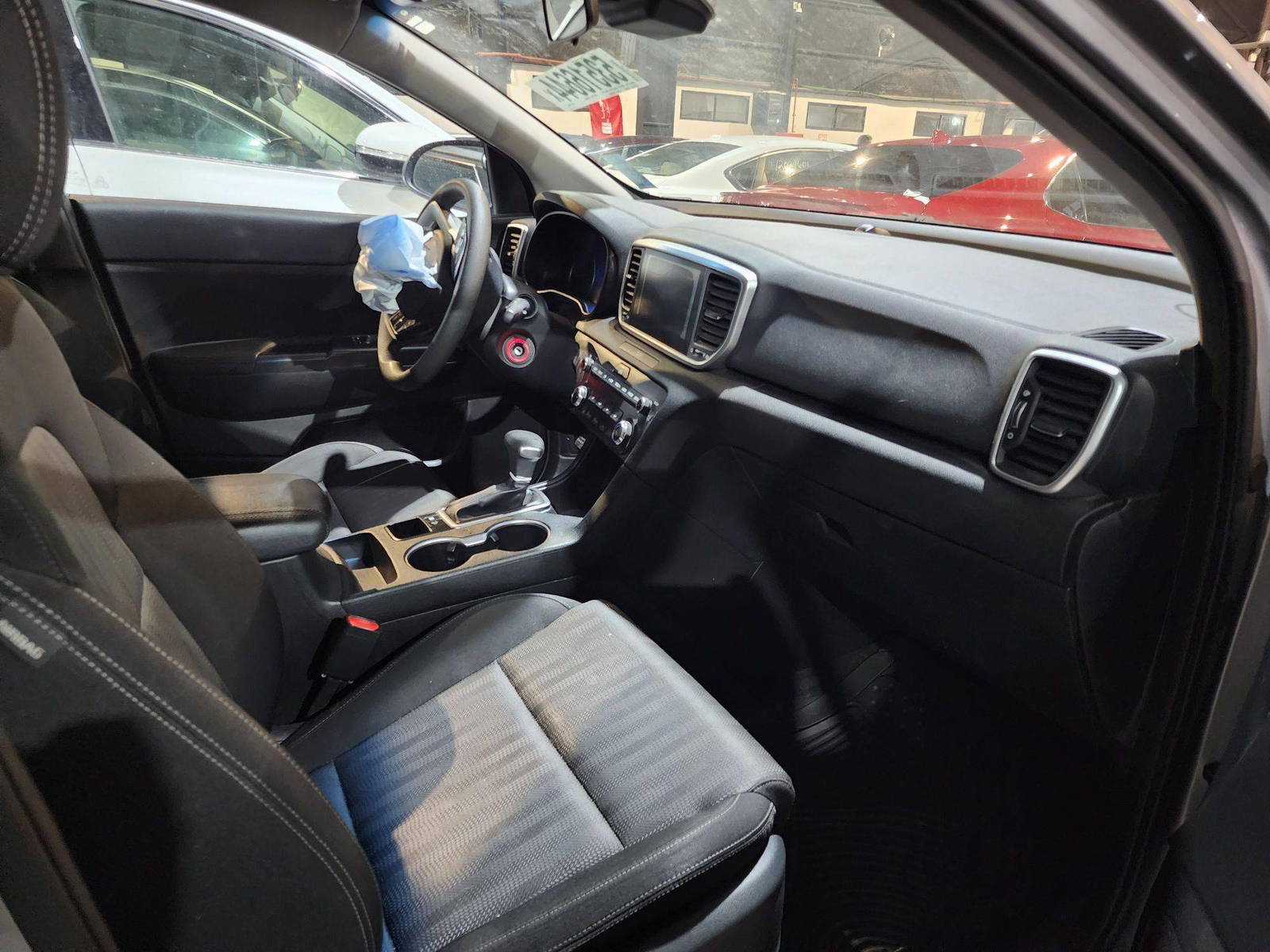 2020 KIA SPORTAGE — 65028 Miles — Lot 53516644 — Souq - Marhaba Auctions Used Cars - Image 7