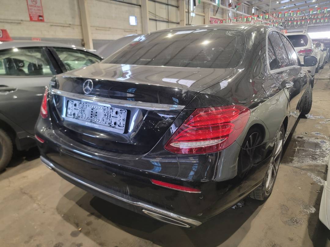 2018 MERCEDES BENZ E 200 — 164910 KM — Lot A421518 — Main - Marhaba Auctions Used Cars - Image 4