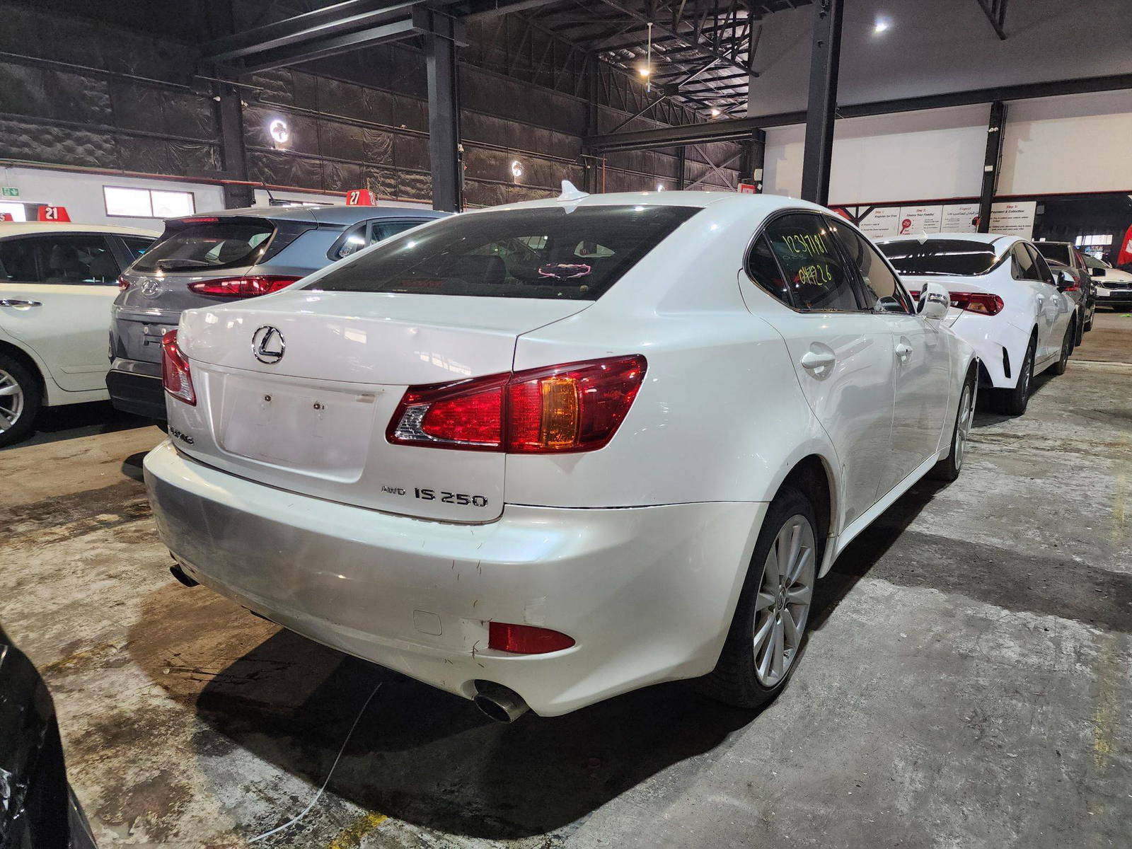 2010 LEXUS IS 250 — 173541 KM — Lot 5041226 — Al Quoz - Marhaba Auctions Used Cars - Image 4