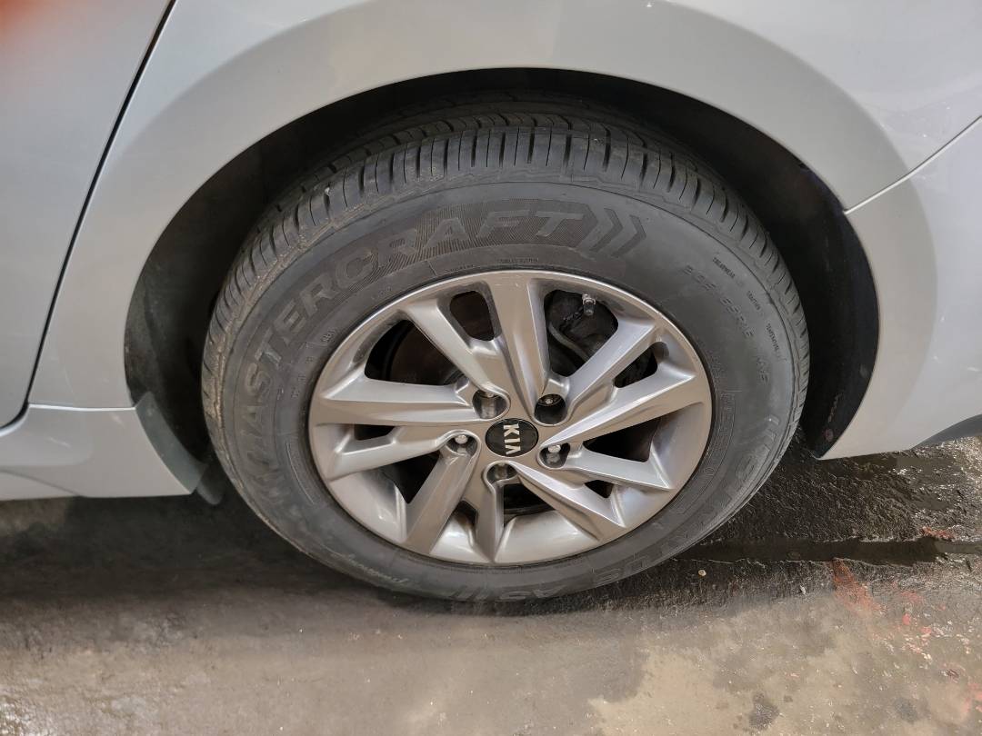 2019 KIA OPTIMA — 141488 Miles — Lot 324012 — Main - Marhaba Auctions Used Cars - Image 10