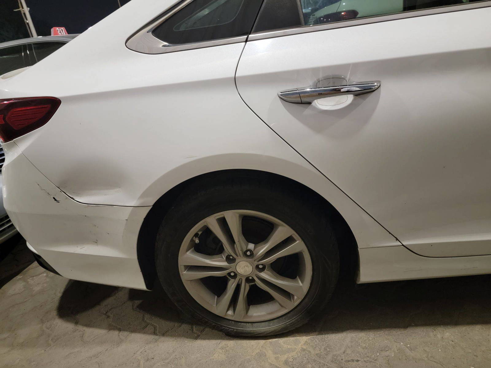 2018 HYUNDAI SONATA — 150708 Miles — Lot F8JH613933 — Main - Marhaba Auctions Used Cars - Image 9