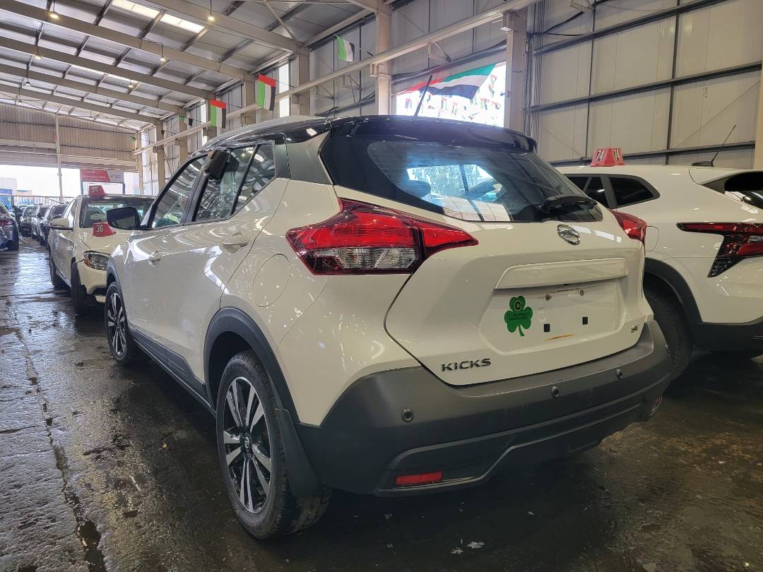2020 NISSAN KICKS — 30635 Miles — Lot 3LL535038 — Main - Marhaba Auctions Used Cars - Image 3
