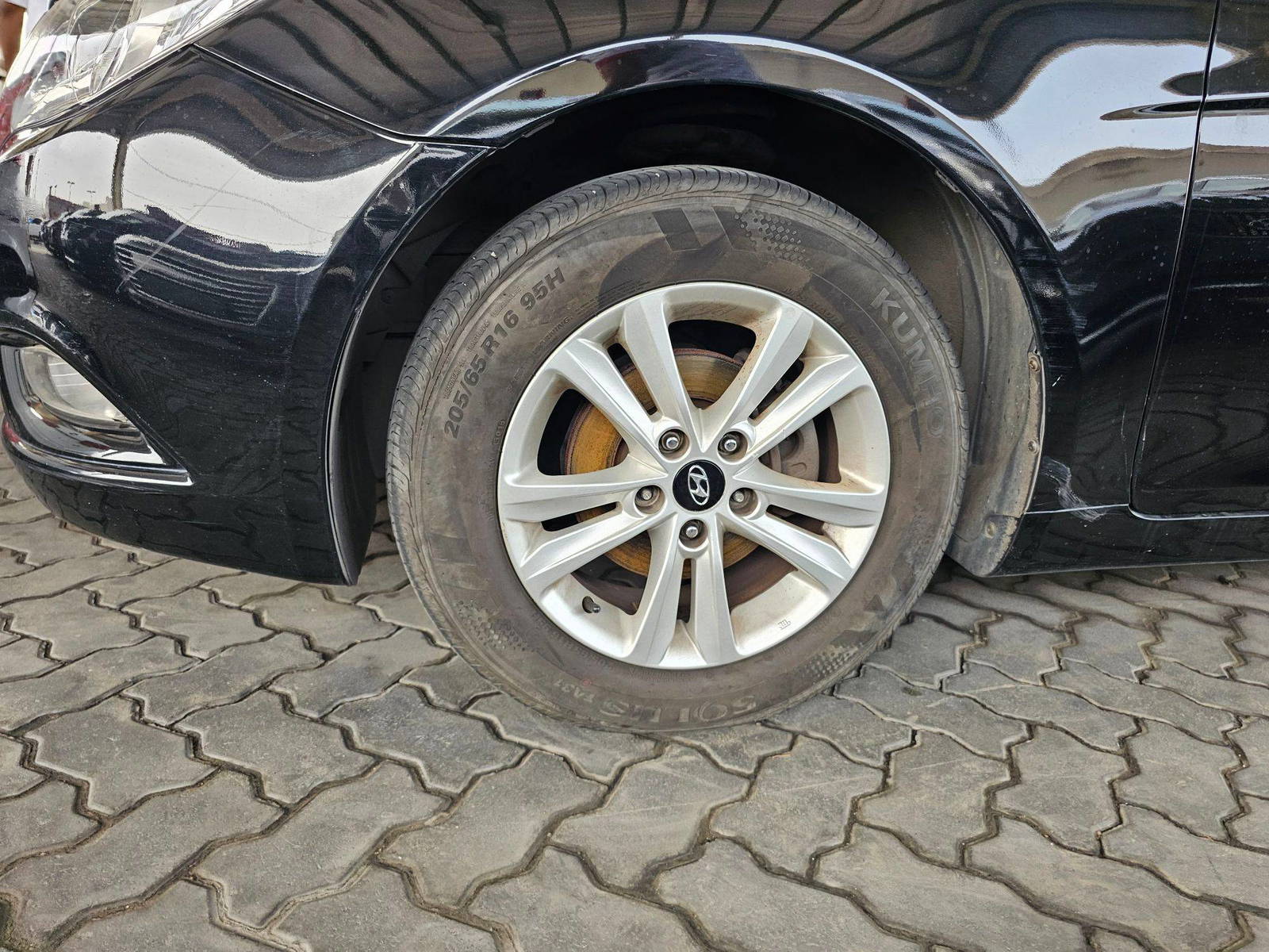 2012 HYUNDAI SONATA — 173456 KM — Lot 455498 — Souq - Marhaba Auctions Used Cars - Image 10