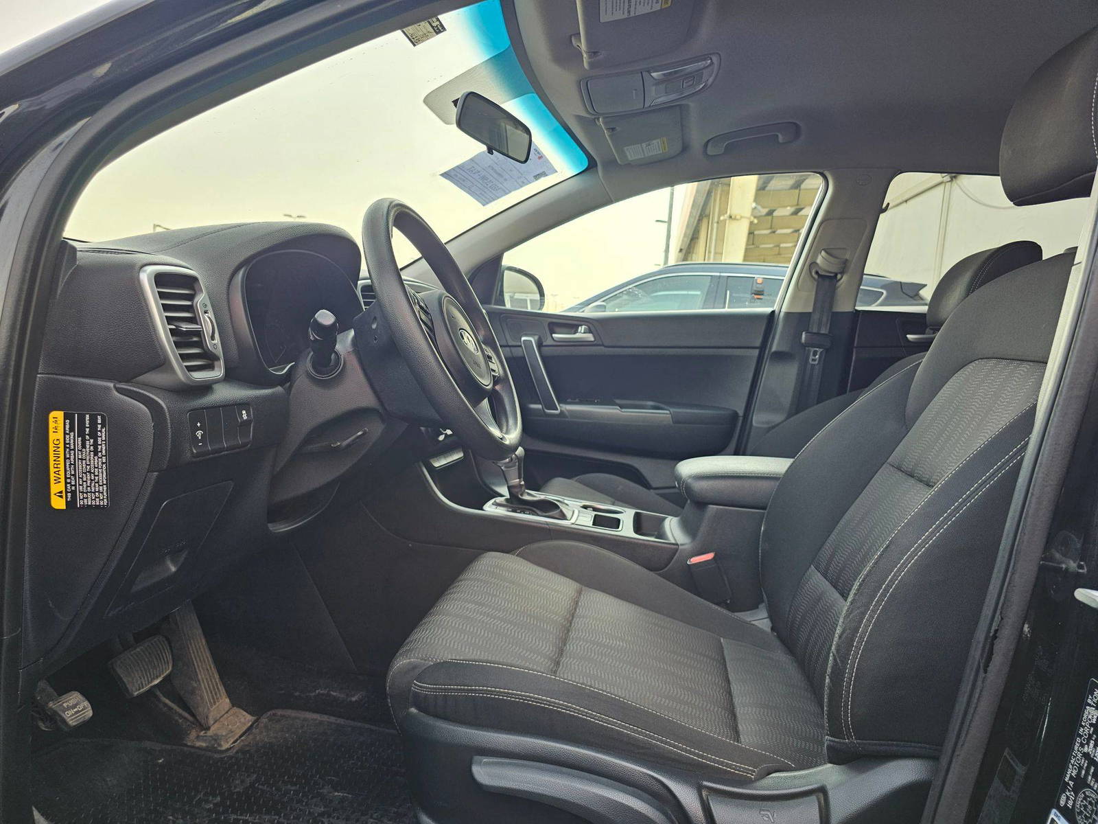 2018 KIA SPORTAGE — 146292 KM — Lot 6J7407729 — Souq - Marhaba Auctions Used Cars - Image 8