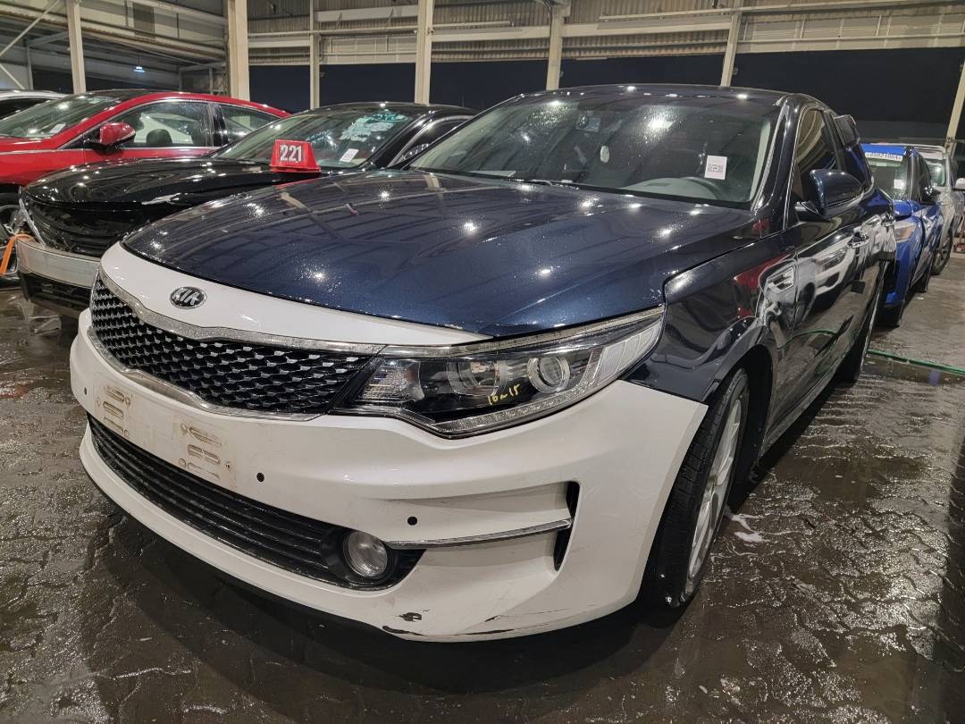 2018 KIA K5 — 161074 KM — Lot 183355 — Main - Marhaba Auctions Used Cars - Image 5