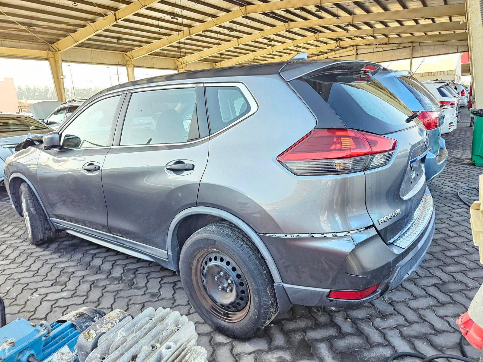 2018 NISSAN ROGUE — 118261 Miles — Lot 69479095 — Souq - Marhaba Auctions Used Cars - Image 4