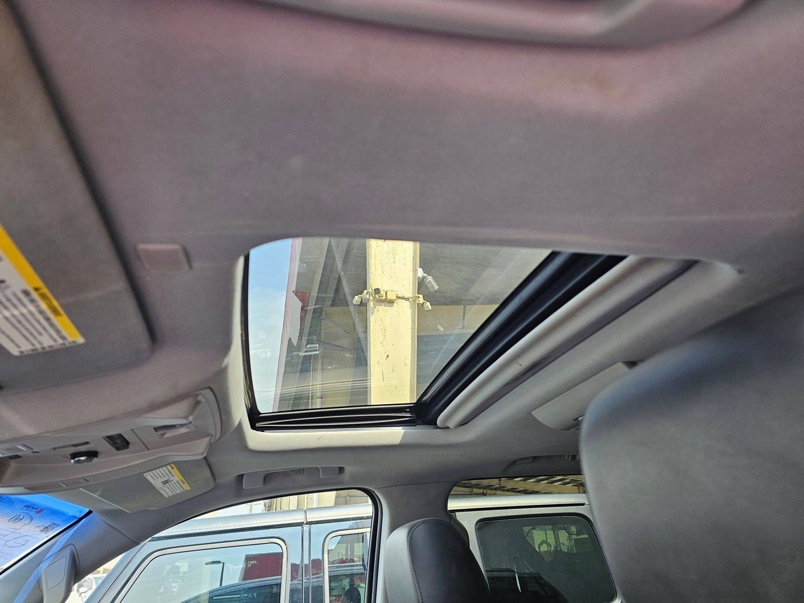 CADILLAC ESCALADE 2017 - Marhaba Auction Used Cars - Image 9