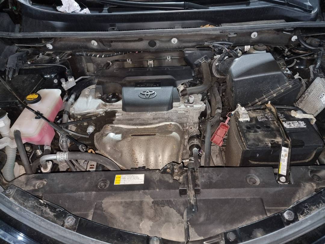 2018 TOYOTA RAV4 — 80925 Miles — Lot 214578 — Main - Marhaba Auctions Used Cars - Image 11