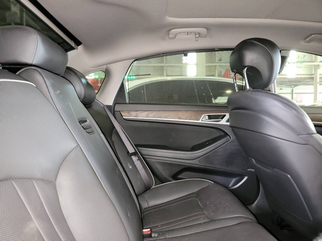 2015 HYUNDAI GENESIS — 158561 Miles — Lot 38228496 — Main - Marhaba Auctions Used Cars - Image 5