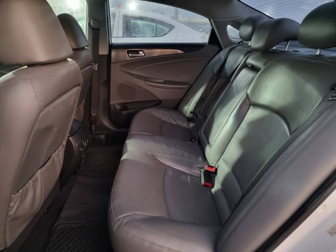 2012 HYUNDAI SONATA — 218830 Miles — Lot 215487 — Ind. 12 - Marhaba Auctions Used Cars - Image 5