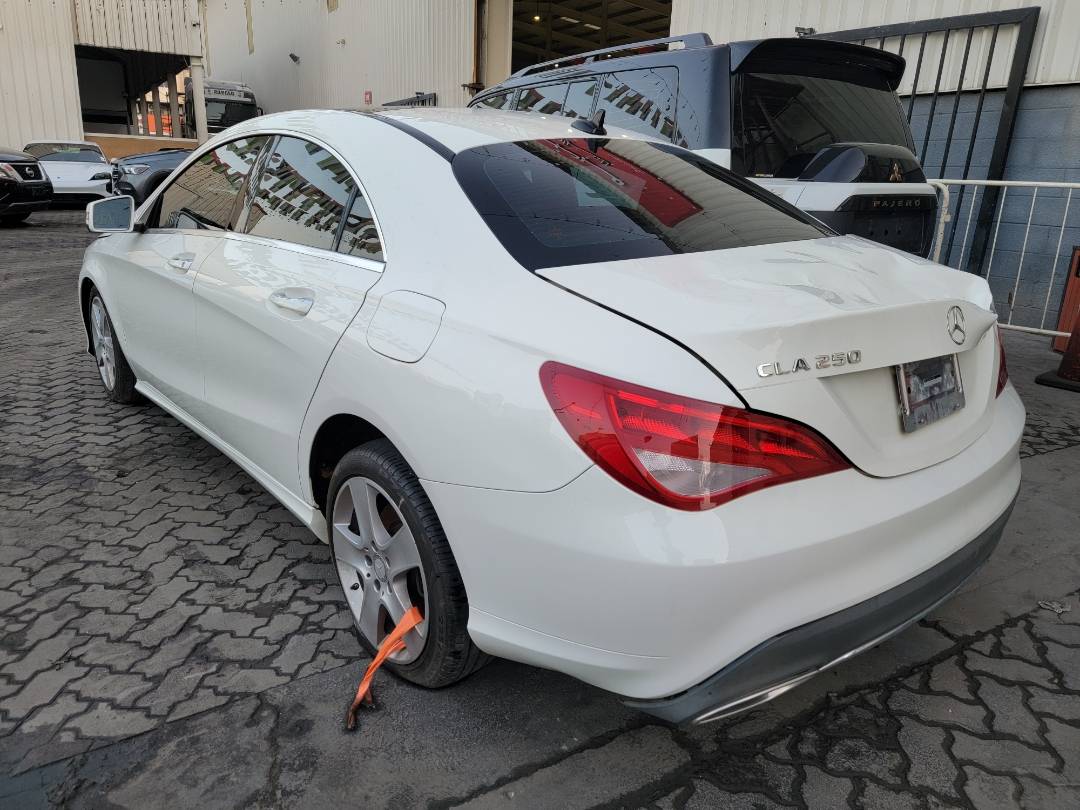 2017 MERCEDES BENZ CLA 250 — 149162 Miles — Lot HN455478 — Main - Marhaba Auctions Used Cars - Image 4