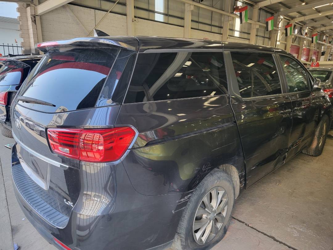2019 KIA SEDONA — 119543 Miles — Lot 38317888 — Main - Marhaba Auctions Used Cars - Image 3