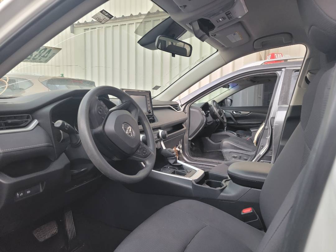2019 TOYOTA RAV4 — 37928 Miles — Lot 48244594 — Main - Marhaba Auctions Used Cars - Image 6