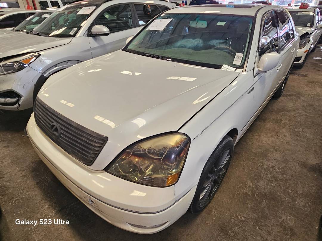 2001 LEXUS LS 430 — 198679 Miles — Lot 10011797 — Main - Marhaba Auctions Used Cars - Image 5