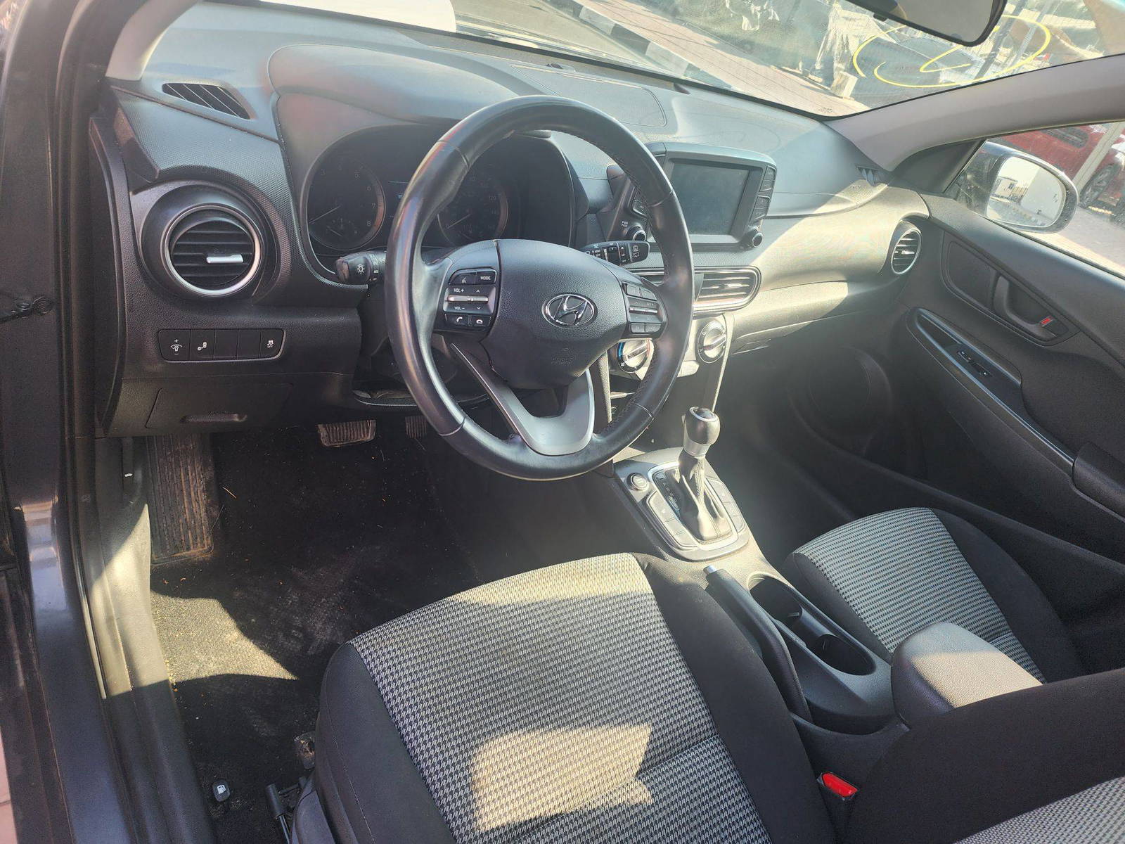 2018 HYUNDAI KONA — 116800 Miles — Lot 70413283 - Marhaba Auctions Used Cars - Image 4