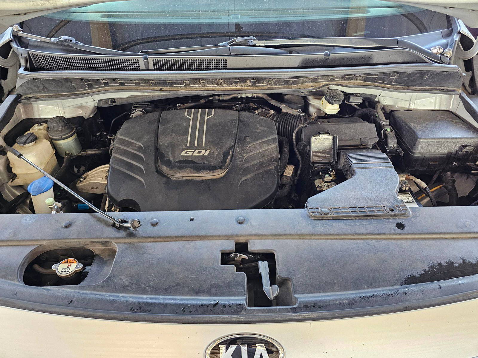 2016 KIA SEDONA — 143290 Miles — Lot 15G6206471 — Souq - Marhaba Auctions Used Cars - Image 13