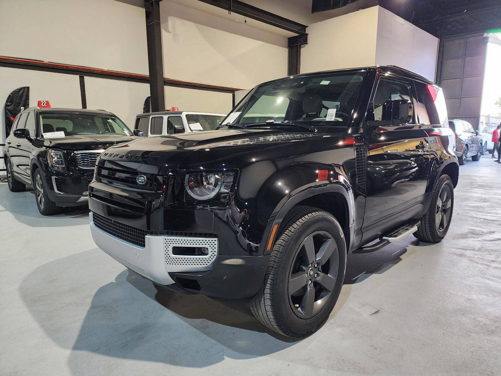 2023 LAND ROVER DEFENDER 90 — 22480 Miles — Lot 121517 — Al Quoz - Marhaba Auctions Used Cars - Image 4
