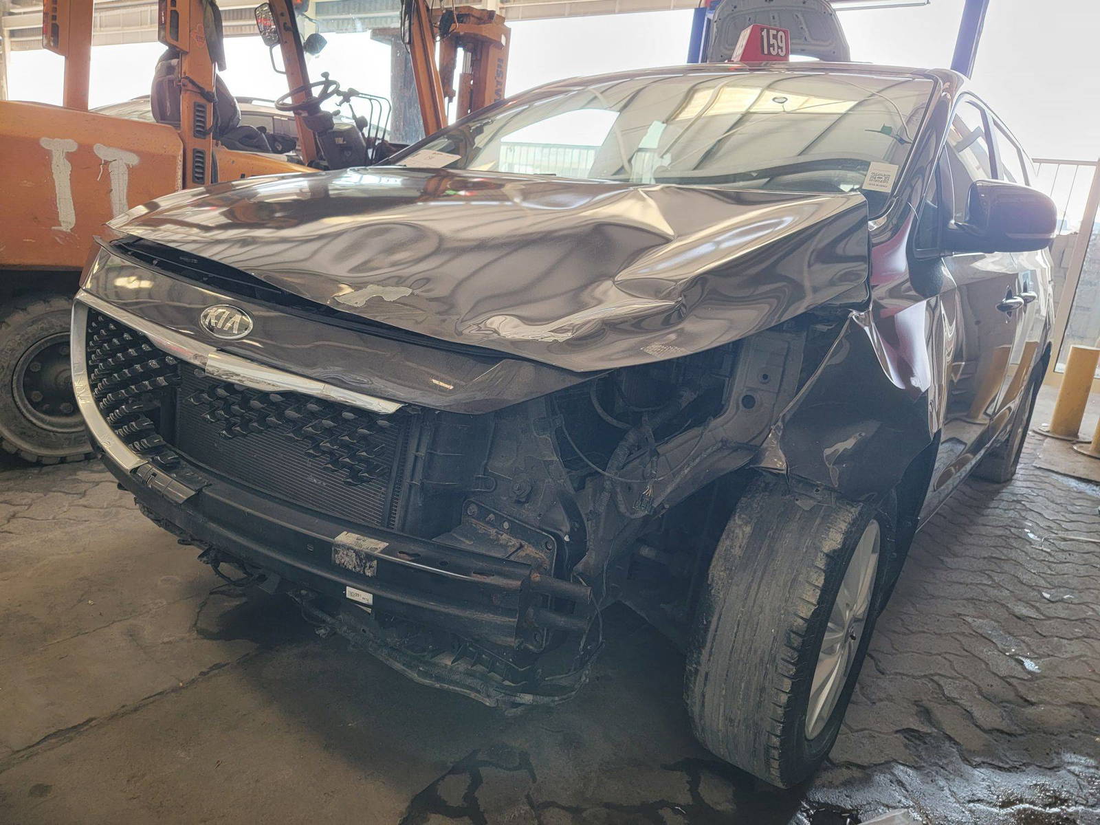 KIA SEDONA 2016 - Marhaba Auction Used Cars - Image 5