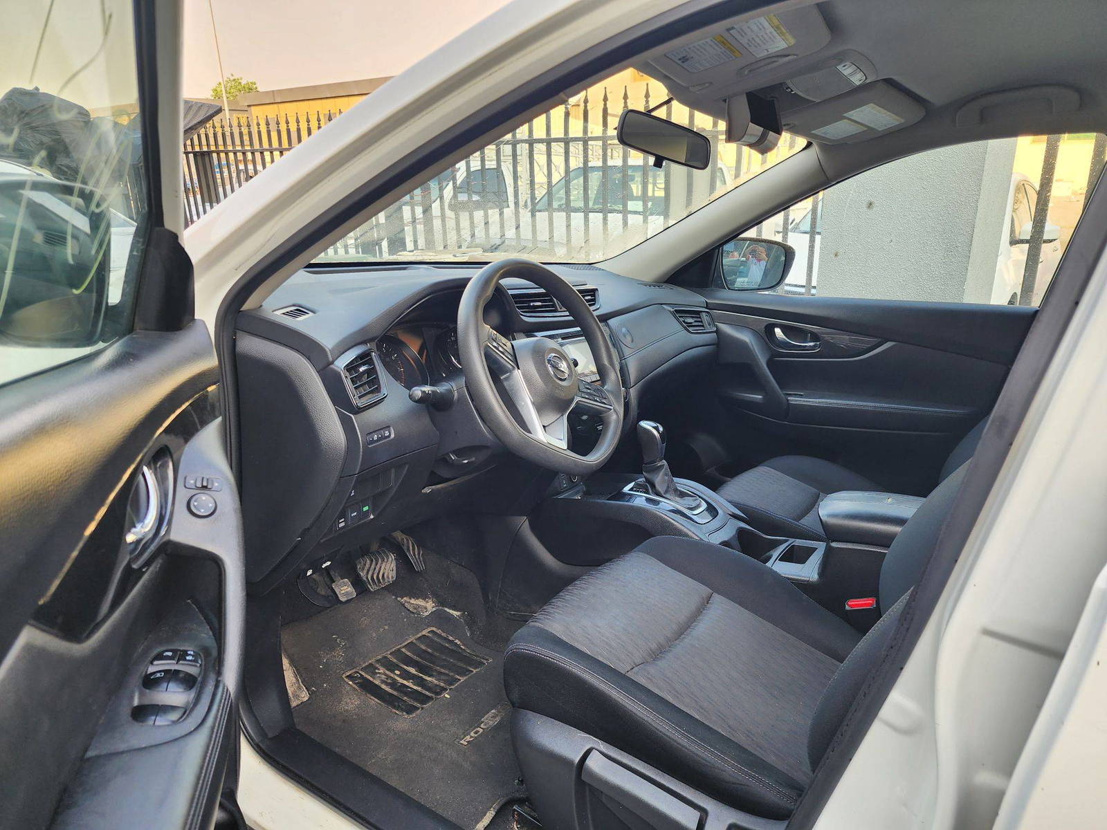 2017 NISSAN ROGUE — 174730 Miles — Lot 006456 — Main - Marhaba Auctions Used Cars - Image 5