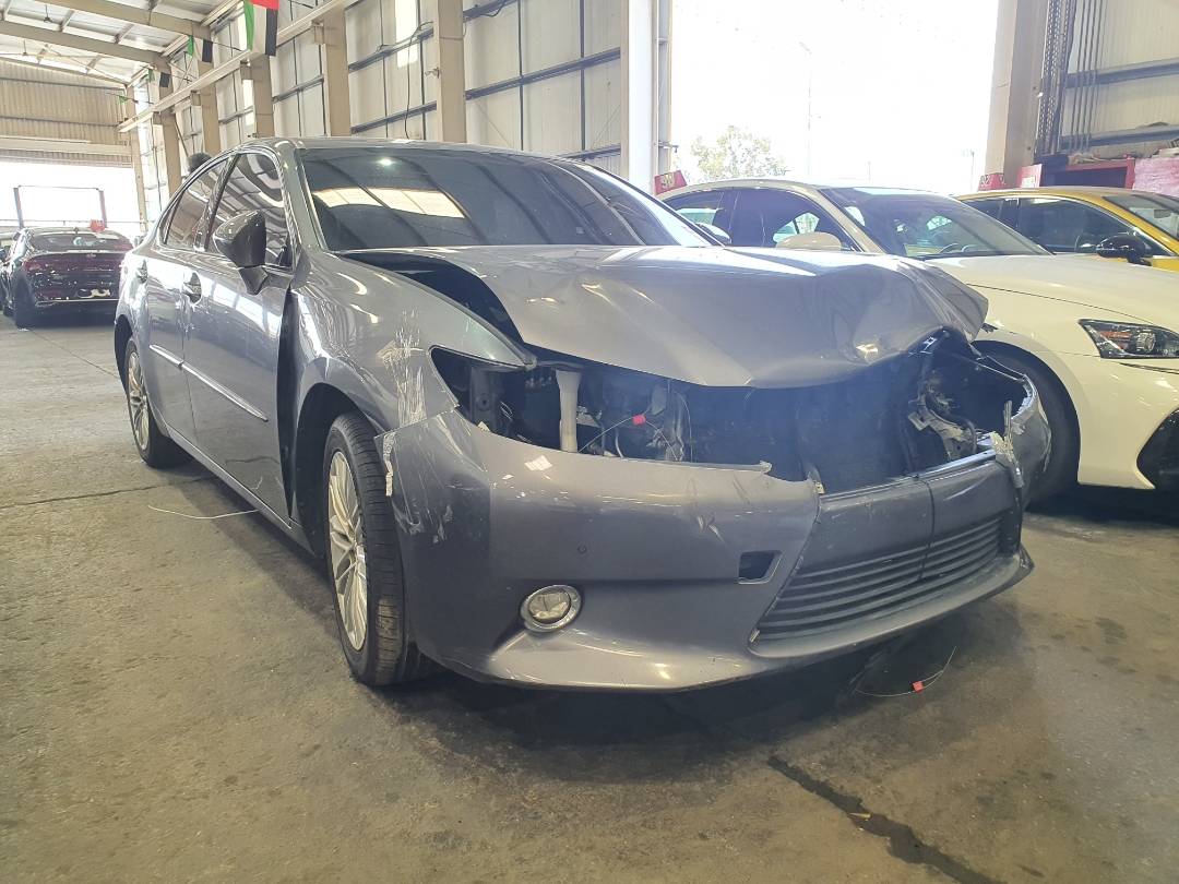 2014 LEXUS ES 350 — 166405 Miles — Lot 38635085 — Souq - Marhaba Auctions Used Cars - Image 4