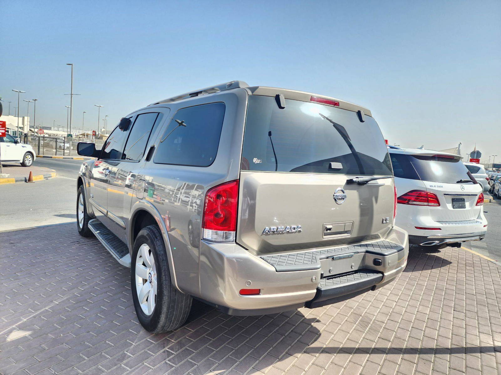 2009 NISSAN ARMADA — 381455 KM — Lot N600363 — Souq - Marhaba Auctions Used Cars - Image 3