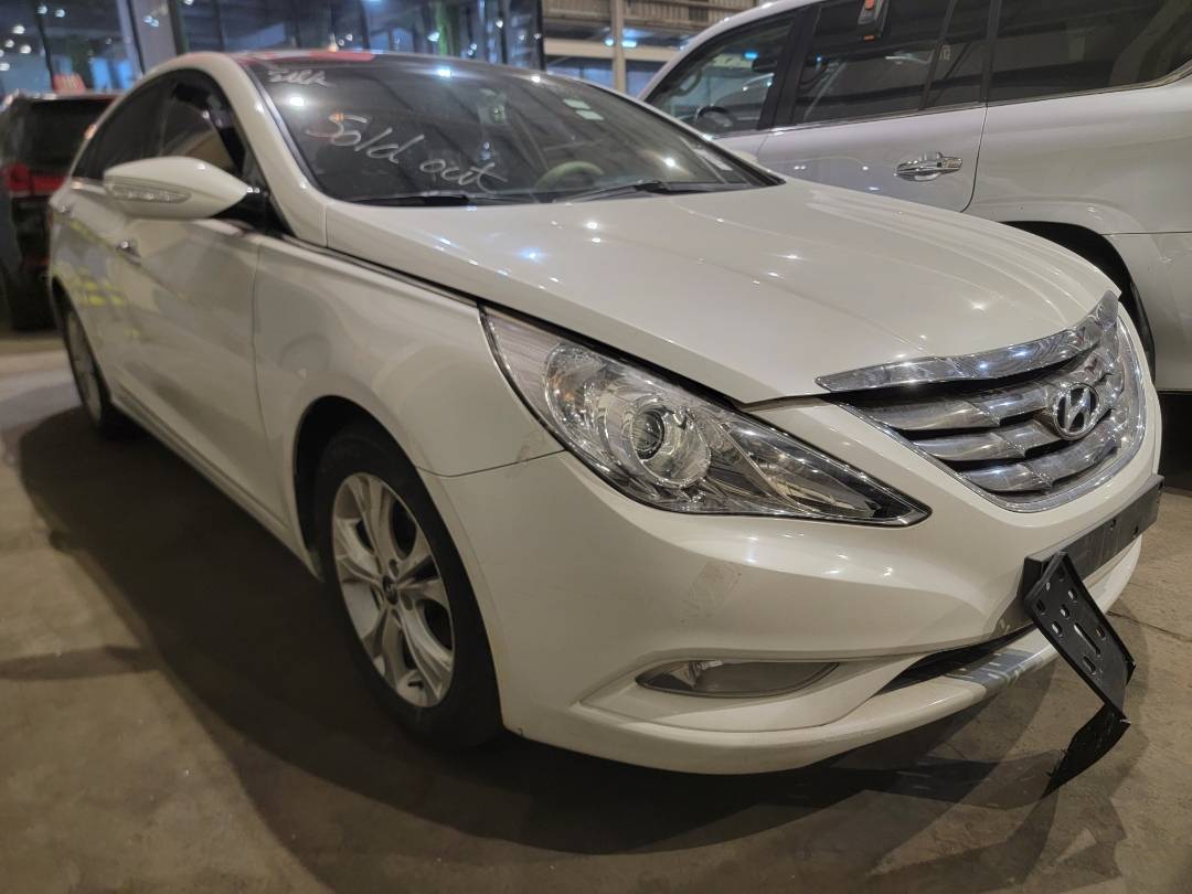 2010 HYUNDAI SONATA — 243023 KM — Lot 145073 — Main - Marhaba Auctions Used Cars - Image 3