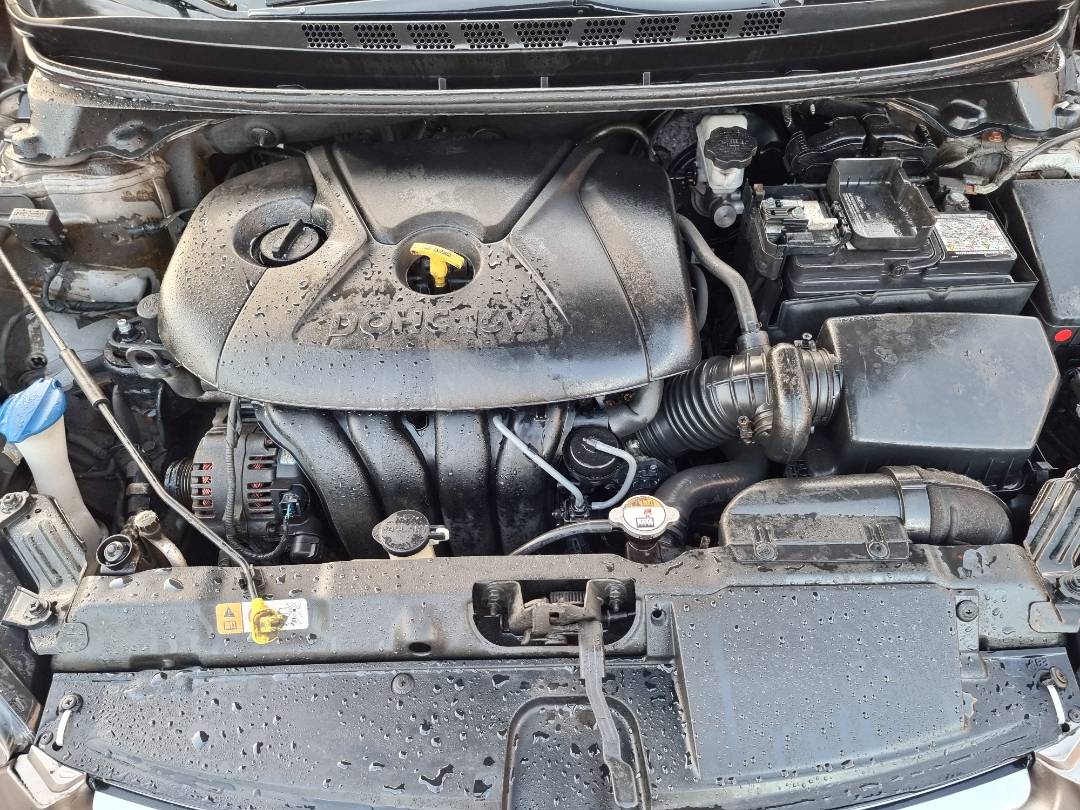 2015 HYUNDAI ELANTRA — 175065 KM — Lot 215487 — Ind. 12 - Marhaba Auctions Used Cars - Image 11