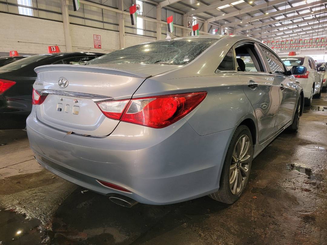 2011 HYUNDAI SONATA — 187755 Miles — Lot H217824 — Main - Marhaba Auctions Used Cars - Image 4