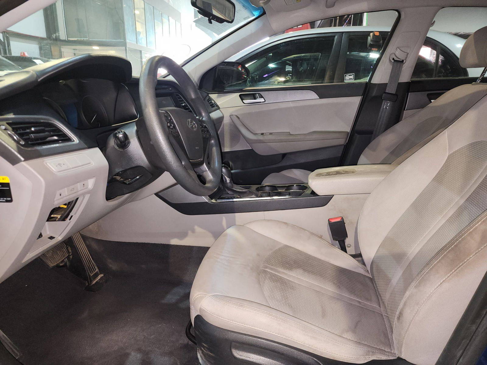 2016 HYUNDAI SONATA — 165327 Miles — Lot 86447355 — Al Quoz - Marhaba Auctions Used Cars - Image 9