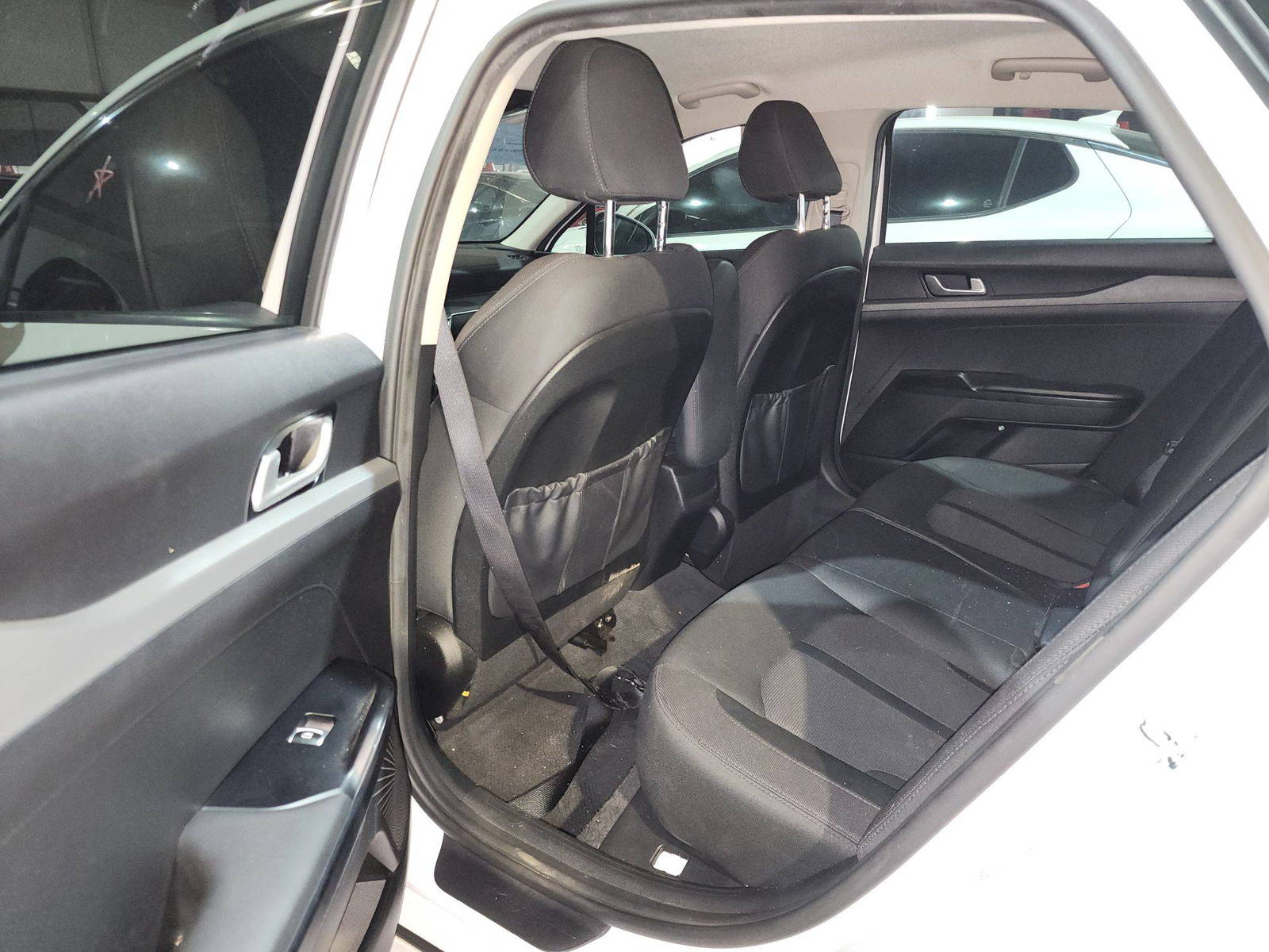 2021 KIA K5 — 37406 Miles — Lot 37406 — Al Quoz - Marhaba Auctions Used Cars - Image 7