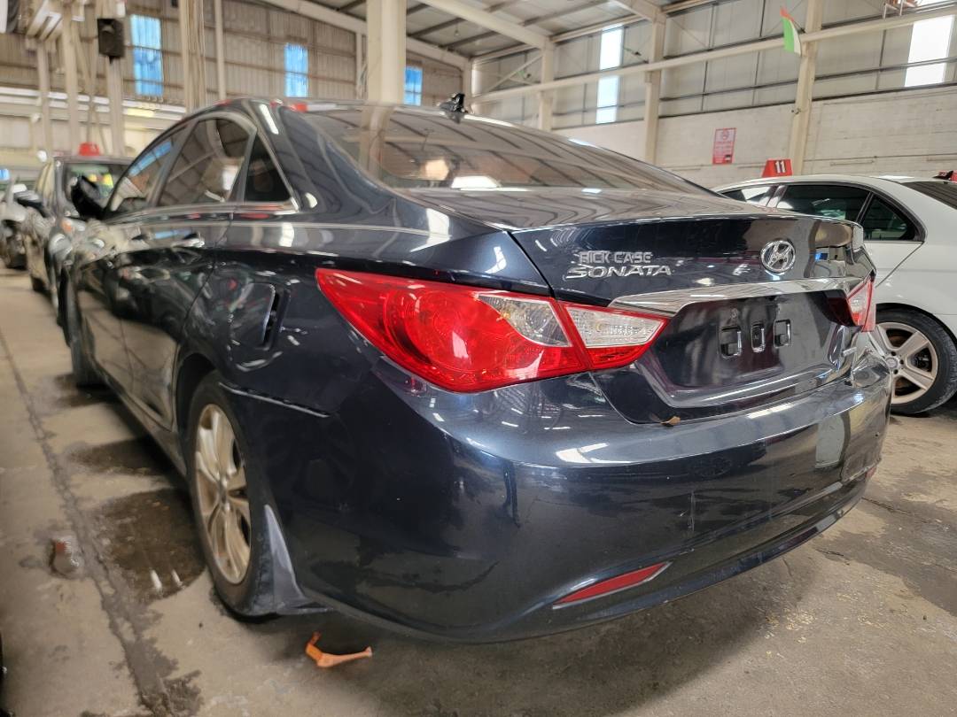 2013 HYUNDAI SONATA — 80639 Miles — Lot 43153514 - Marhaba Auctions Used Cars - Image 4