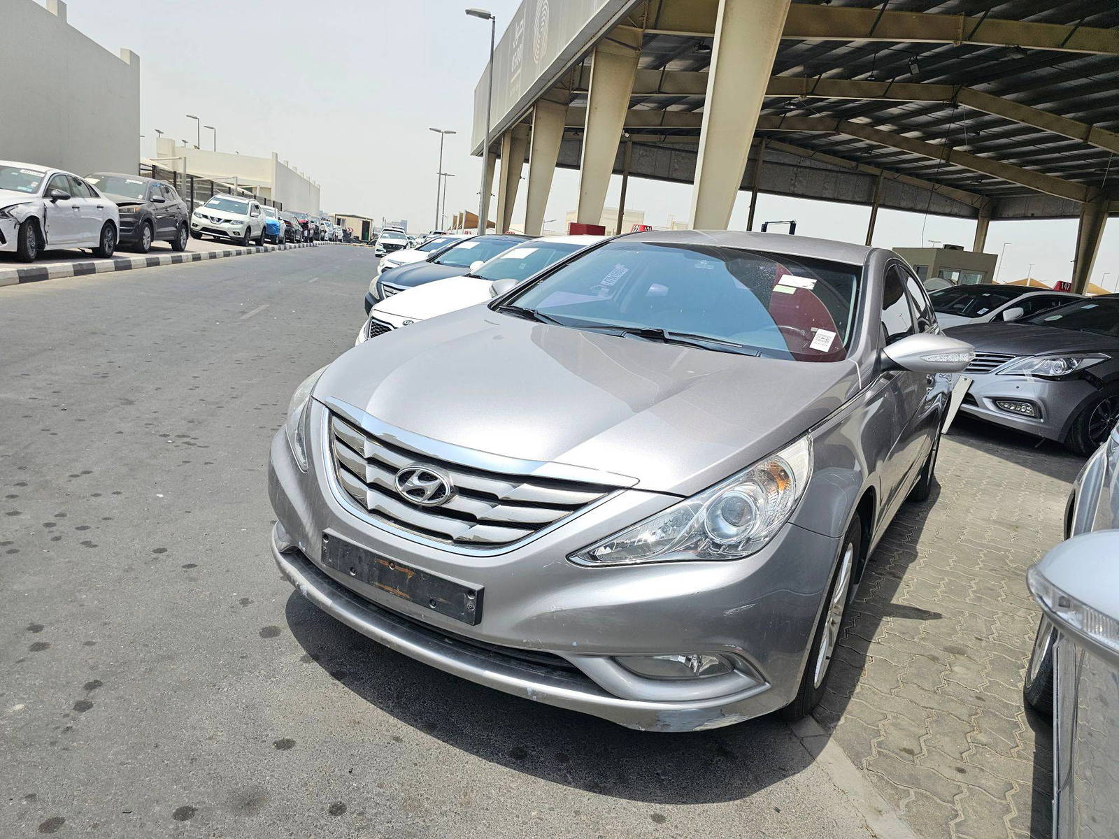 2010 HYUNDAI SONATA — 197932 KM — Lot BAA064565 — Souq - Marhaba Auctions Used Cars - Image 5