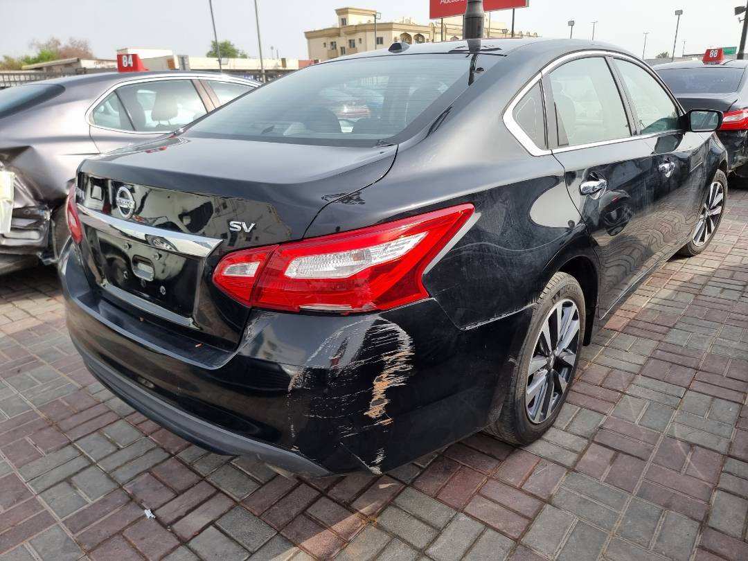 2017 NISSAN ALTIMA — 304651 Miles — Lot 321564 — Ind. 12 - Marhaba Auctions Used Cars - Image 3