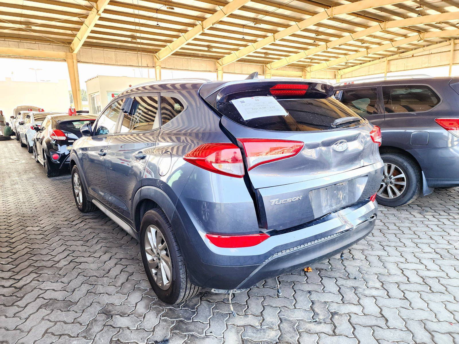 2017 HYUNDAI TUCSON — 124927 Miles — Lot 40524105 — Souq - Marhaba Auctions Used Cars - Image 5