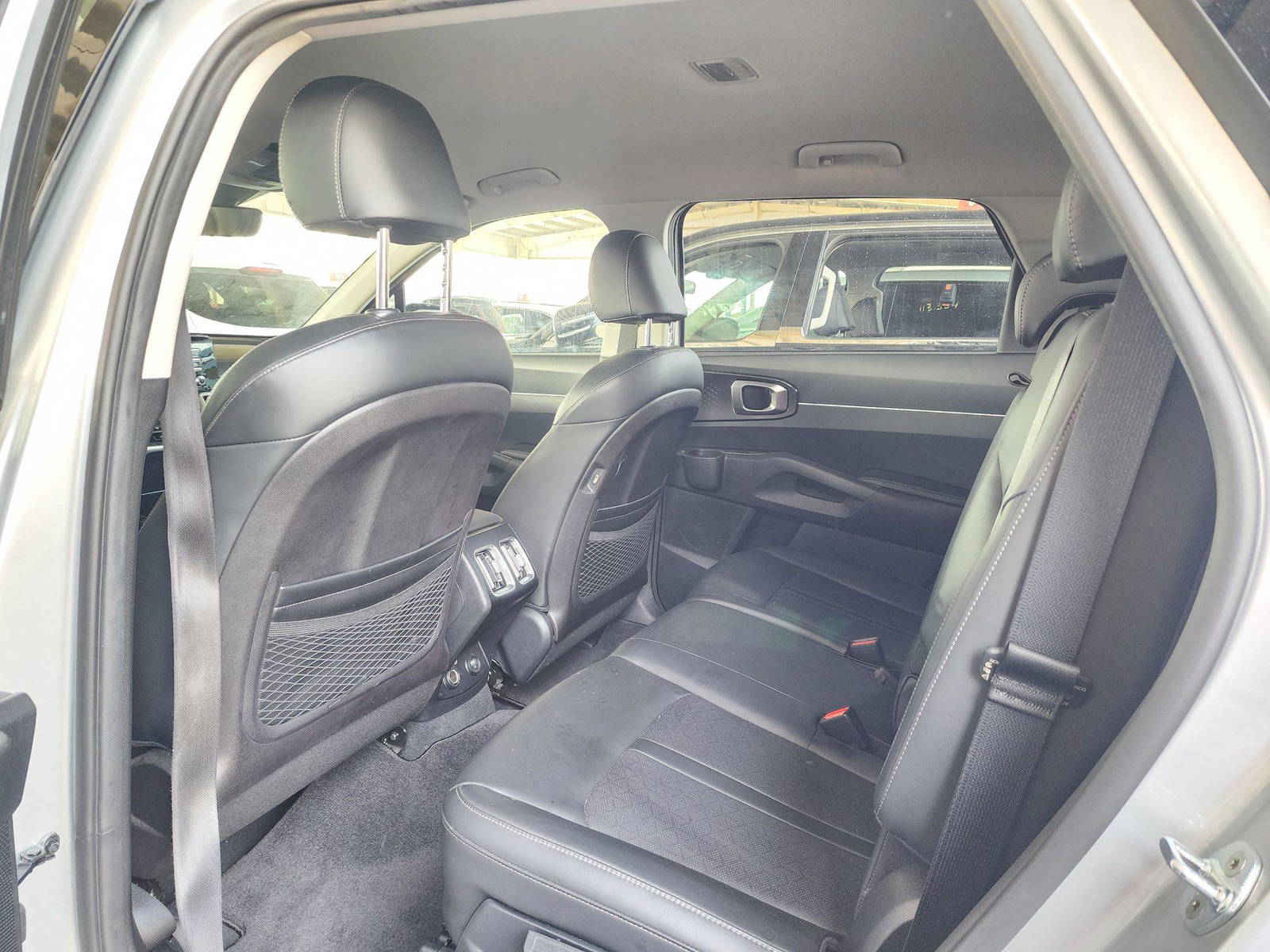 2021 KIA SORENTO — 97810 Miles — Lot 41770705 — Souq - Marhaba Auctions Used Cars - Image 6