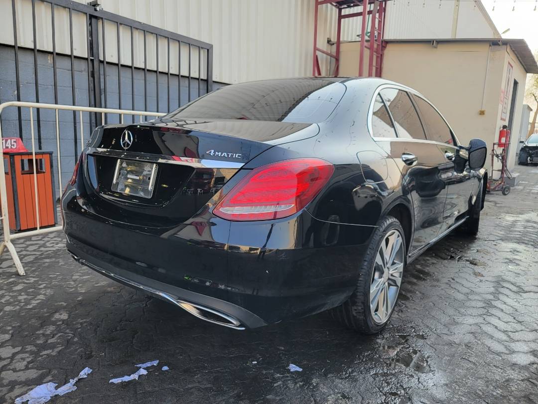 2015 MERCEDES BENZ C300 — 128389 Miles — Lot FU004626 — Main - Marhaba Auctions Used Cars - Image 3