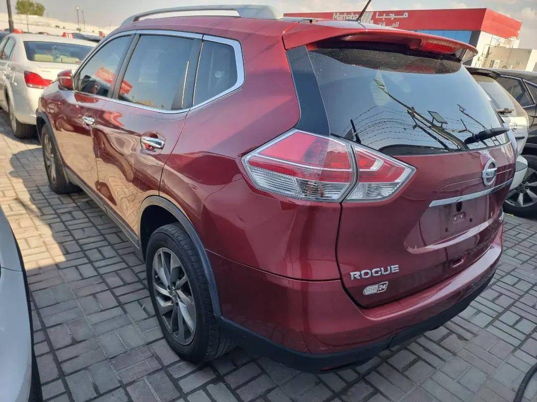 NISSAN ROGUE