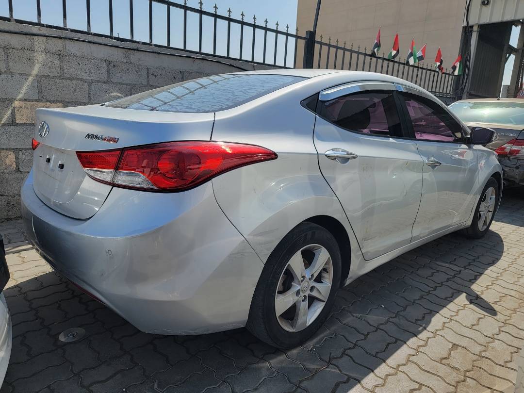 2012 HYUNDAI AVANTE — 149637 KM — Lot 308001 — Main - Marhaba Auctions Used Cars - Image 4