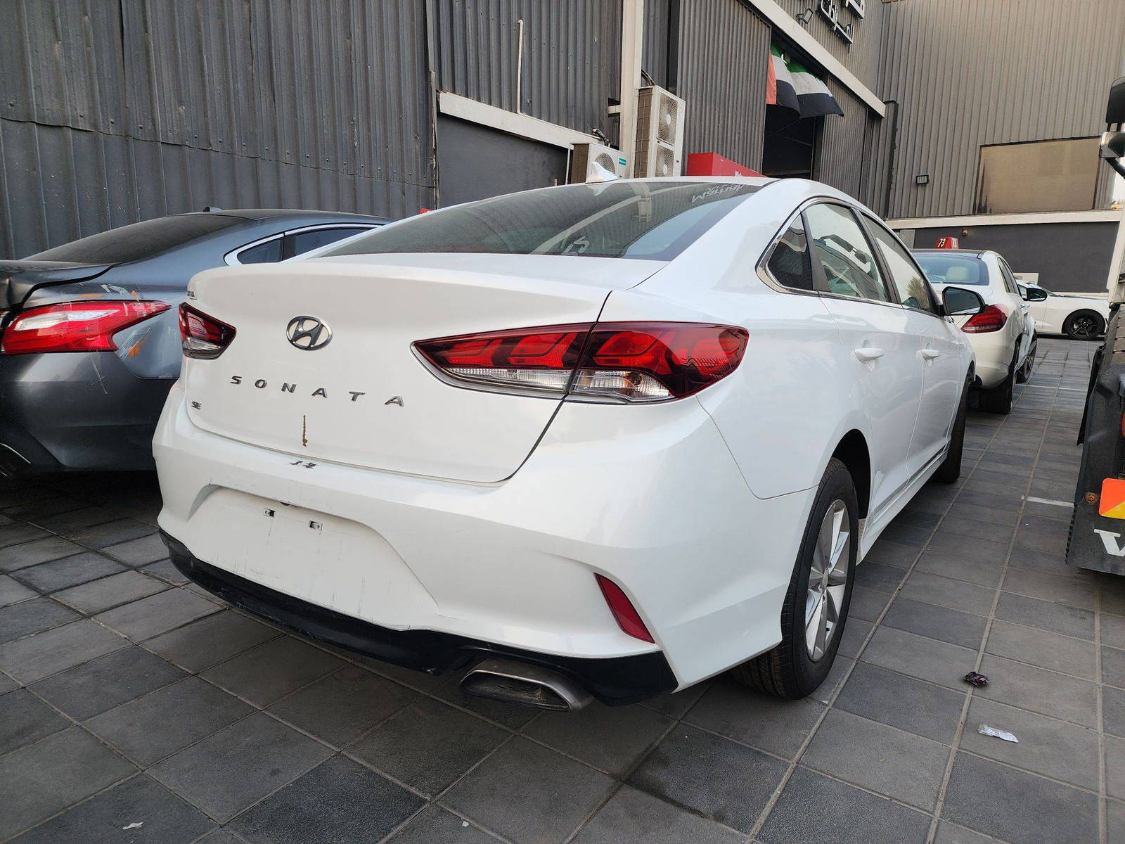 2018 HYUNDAI SONATA — 77573 Miles — Lot 684373 — Main - Marhaba Auctions Used Cars - Image 6