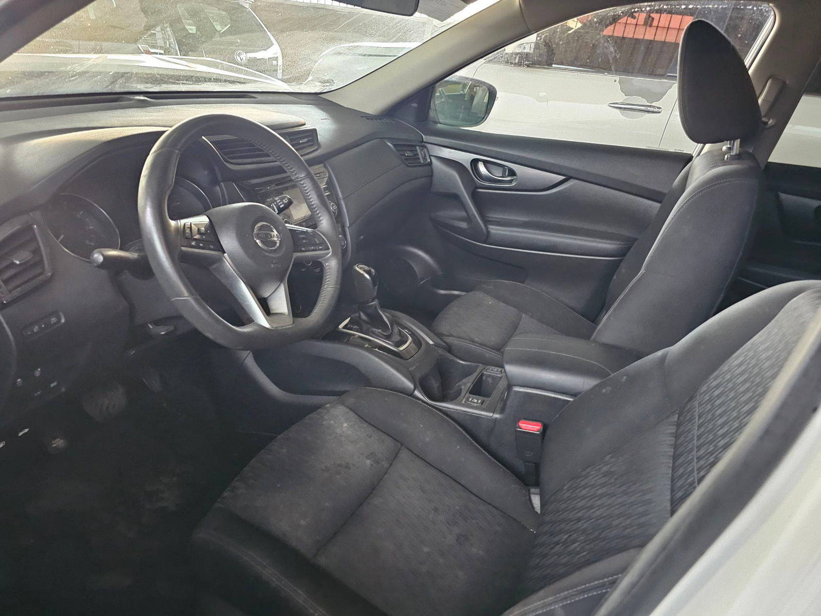 NISSAN ROGUE 2017 - Marhaba Auction Used Cars - Image 8